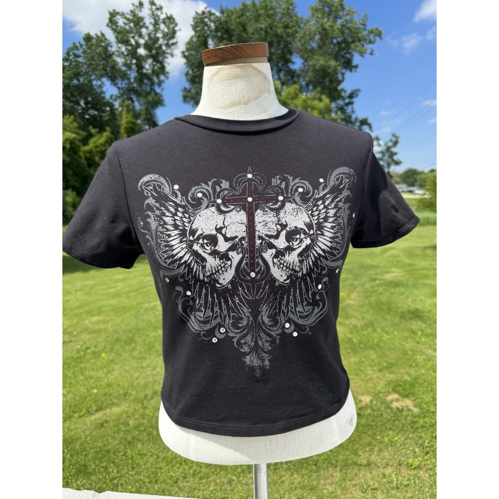 Social Collision Hot Topic Graphic Baby Tee Cropped Skulls Embellished Wings S